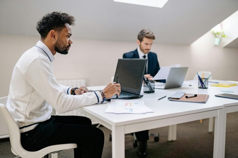 Young People Starting Online Companies Worldwide